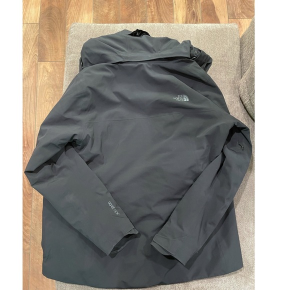 The North Face - Women’s Apex Flex GTX Jacket - Picture 3 of 5
